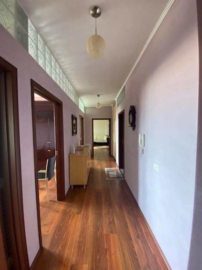 Stay The Night Shkodra Apartment City Centre Exterior photo
